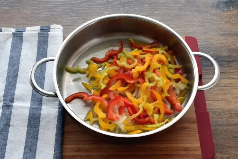Step 1 - Pasta with Sautéed Peppers Zucchini and Smoked Mozzarella