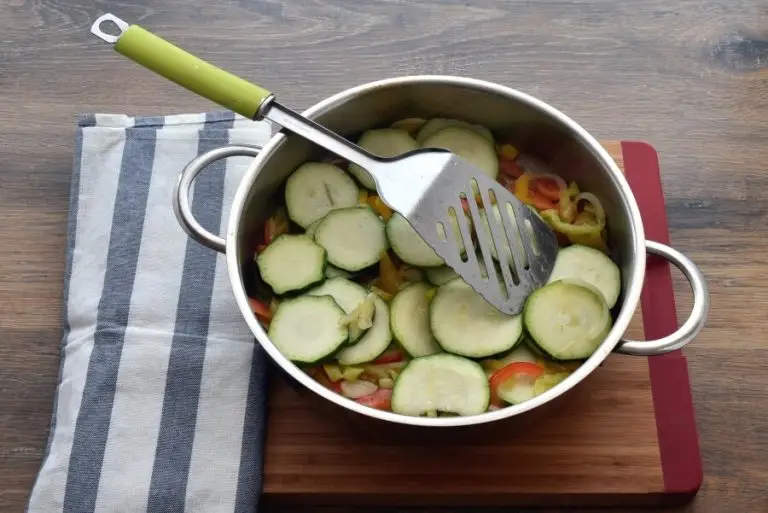 Step 2 - Pasta with Sautéed Peppers Zucchini and Smoked Mozzarella
