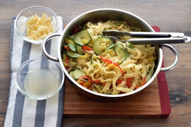 Step 4 - Pasta with Sautéed Peppers Zucchini and Smoked Mozzarella