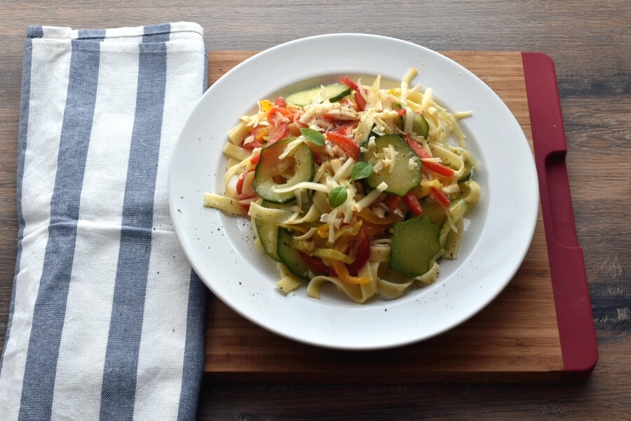 How to serve Pasta with Sautéed Peppers Zucchini and Smoked Mozzarella