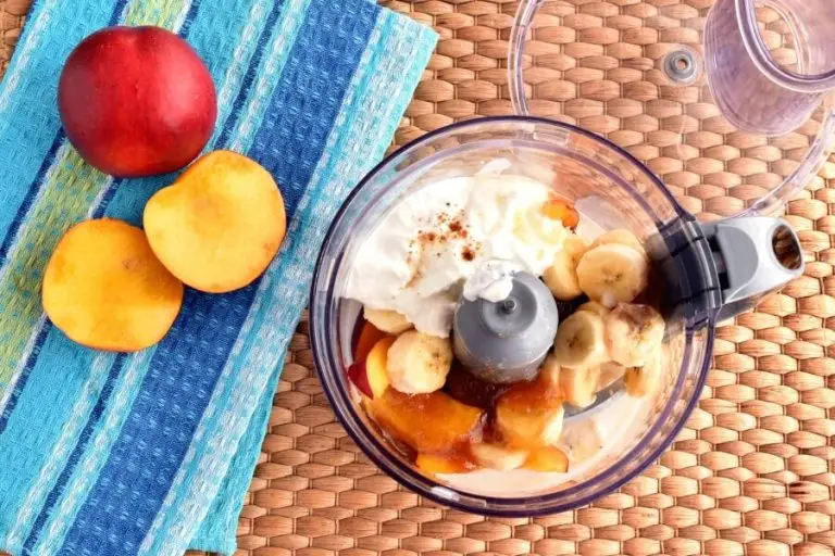 Step 1 - Peach-Banana Smoothie Popsicles