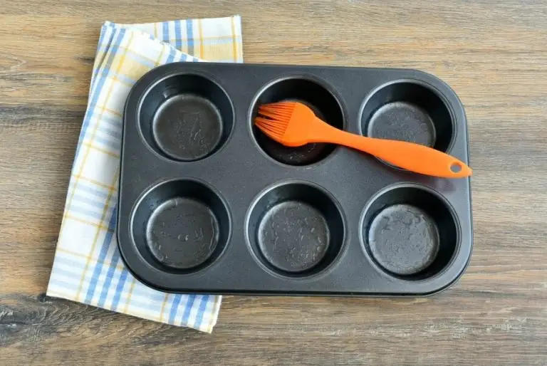 Step 1 - Peach Streusel Muffins