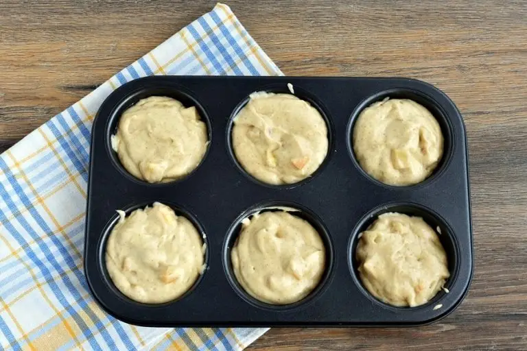 Step 8 - Peach Streusel Muffins
