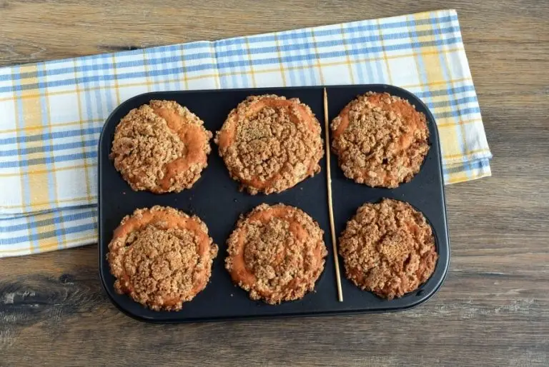 Step 9 - Peach Streusel Muffins