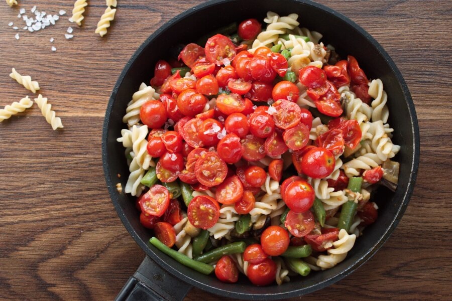 Perfect Pasta Salad with Tomatoes and Eggplant recipe - step 8