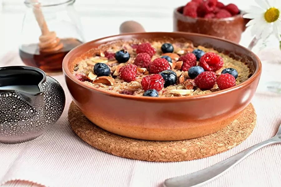 How to serve Vegan Raspberry Almond Baked Oatmeal