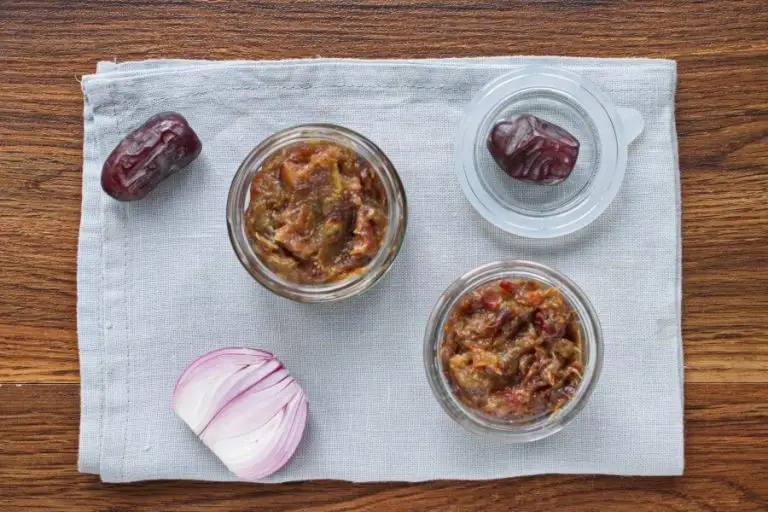 Step 5 - Rhubarb and Date Chutney