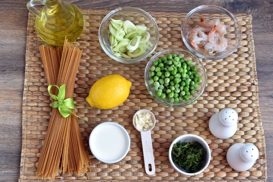 Ingridiens for Shrimp and Leek Spaghetti