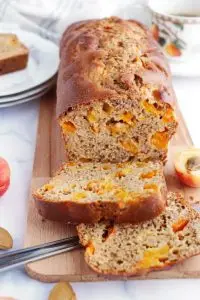 Skinny Apricot Loaf Cake