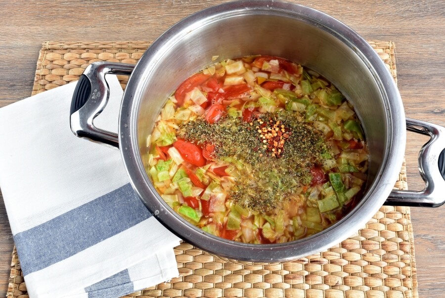 The Best Detox Cabbage Soup recipe - step 4