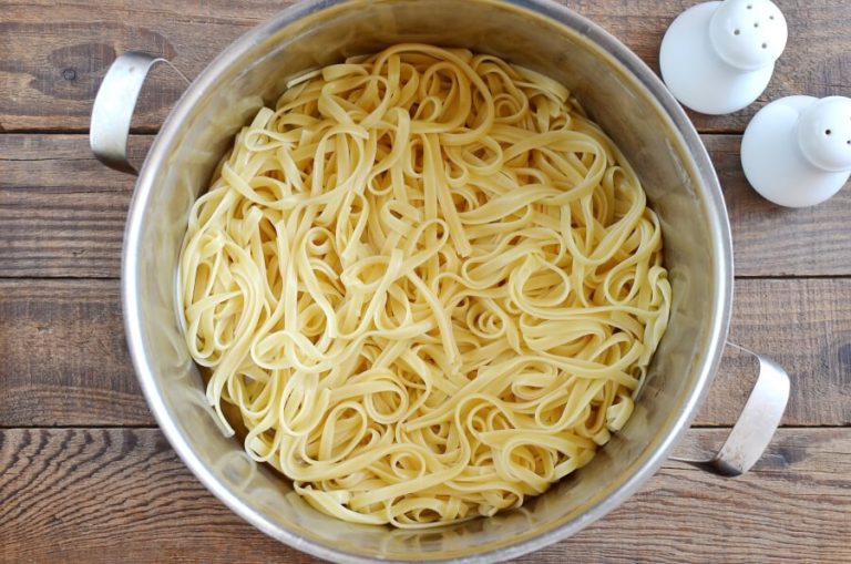 Step 1 - Tomato and Caper Linguine