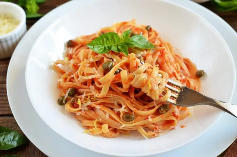Step 5 - Tomato and Caper Linguine