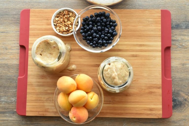 Step 3 - Vegan Banana Chai Smoothie Parfait