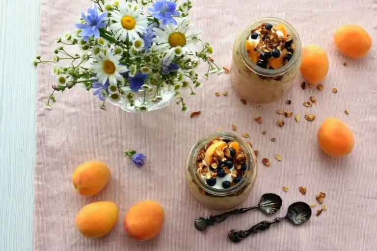 Step 4 - Vegan Banana Chai Smoothie Parfait