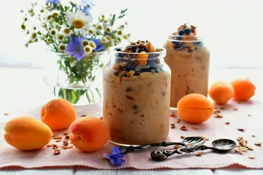 Vegan Banana Chai Smoothie Parfait