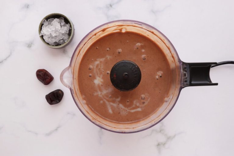 Step 3 - Vegan Chocolate Peanut Butter Banana Shake
