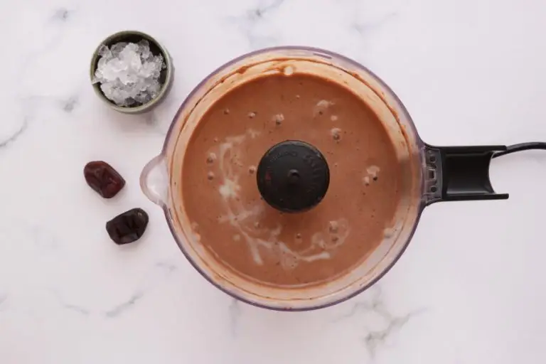 Step 3 - Vegan Chocolate Peanut Butter Banana Shake