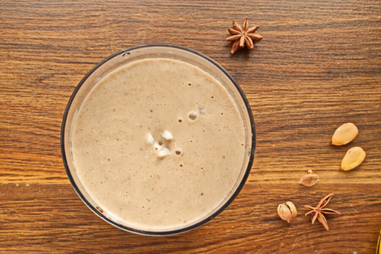 Step 3 - Vegan Vanilla Spice Breakfast Smoothie