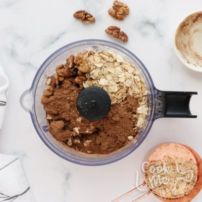 Walnut Bliss Balls with Chia, Coconut and Carob recipe - step 1