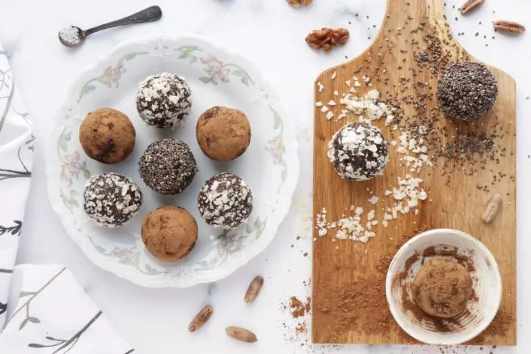 Step 5 - Walnut Bliss Balls with Chia, Coconut and Carob
