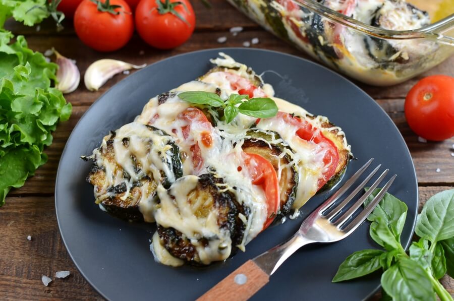 How to serve Zucchini and Tomato Gratin