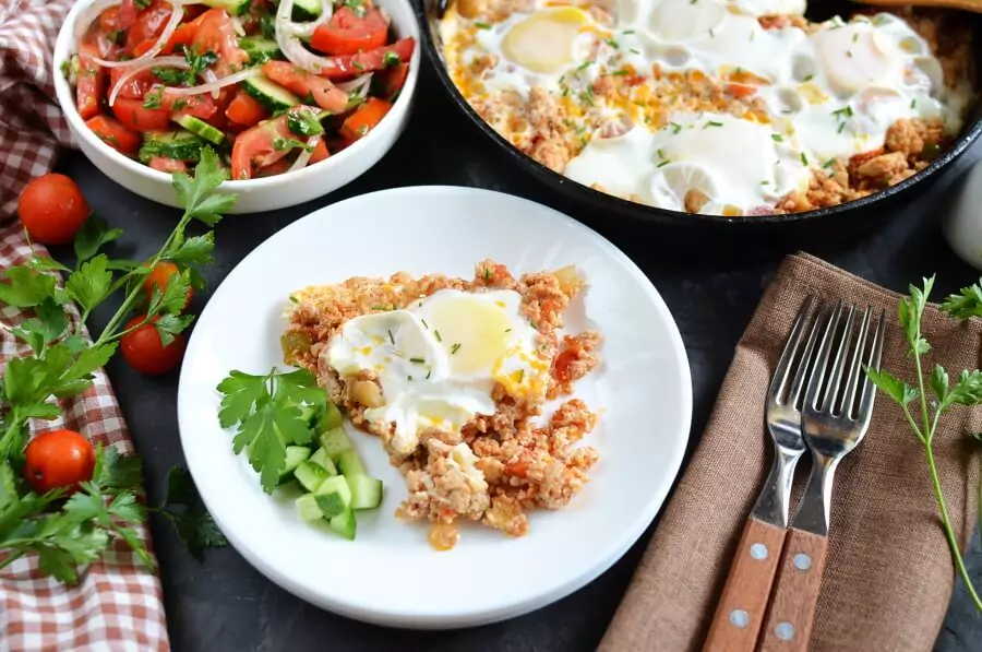 5 Ingredient Keto Breakfast Skillet