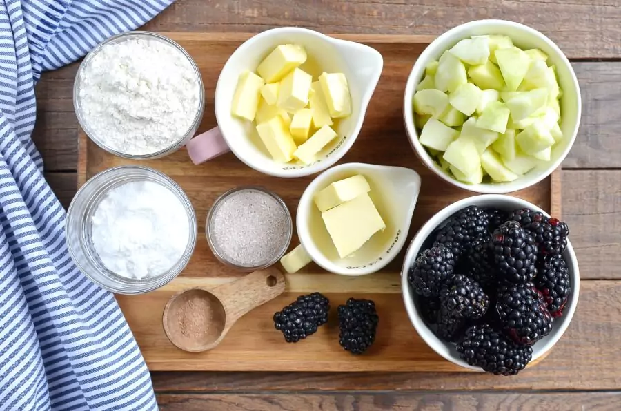 Ingredients for Apple and Blackberry Crumble