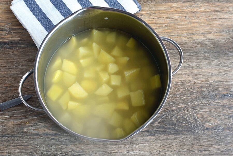 Cheesy Mashed Potato Cups recipe - step 1