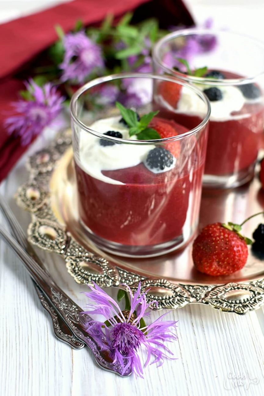 Easy Strawberry Blackberry Pudding Recipe - Cook.me Recipes