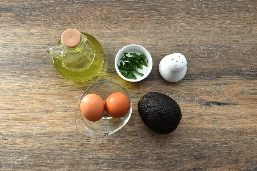 Ingredients for Keto Eggs Baked in Avocado