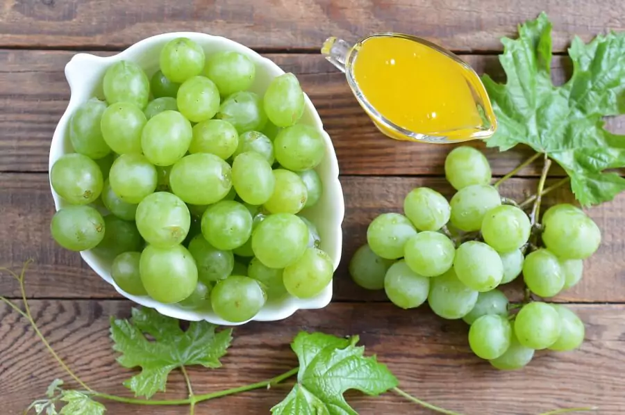 Ingredients for Green Grape Popsicles