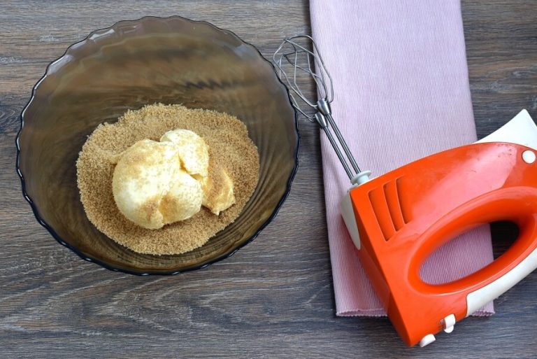 Step 2 - Glazed Spiced Rum Pound Cake