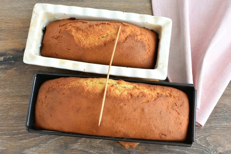 Step 7 - Glazed Spiced Rum Pound Cake