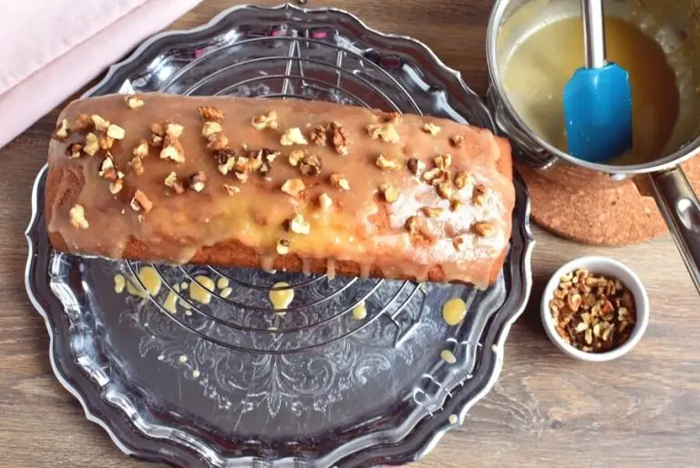 Step 10 - Glazed Spiced Rum Pound Cake