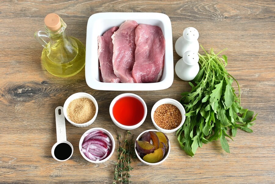 Ingridiens for Keto Grilled Pork Chops with Plums and Arugula