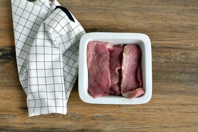 Step 5 - Keto Grilled Pork Chops with Plums and Arugula