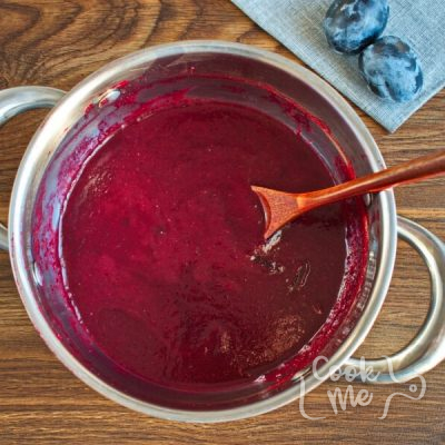Homemade Plum Jelly recipe - step 4