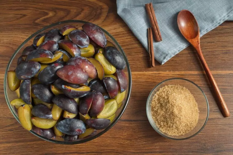 Ingredients for Low Sugar Cinnamon and Plum Jam