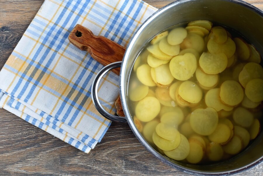 Mediterranean-Style Mustard Potato Salad recipe - step 2