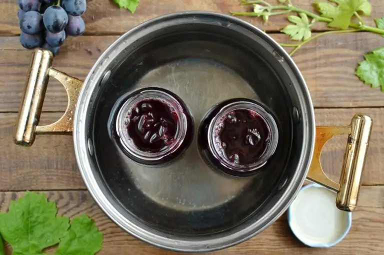 Step 5 - Old Fashioned Grape Jam