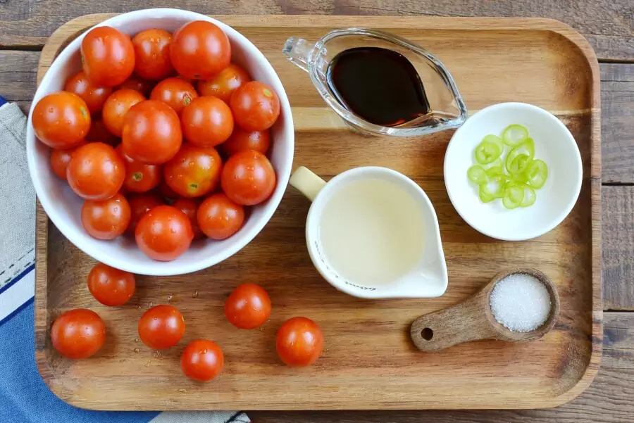 Ingredients for Pickled Cherry Tomatoes