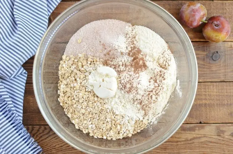 Plum Oat Muffins recipe - step 2