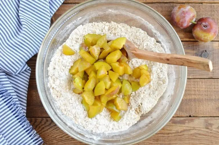 Plum Oat Muffins recipe - step 3