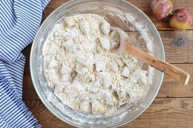 Plum Oat Muffins recipe - step 3