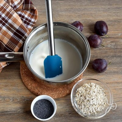 Plum Poppy Seed Oatmeal recipe - step 1