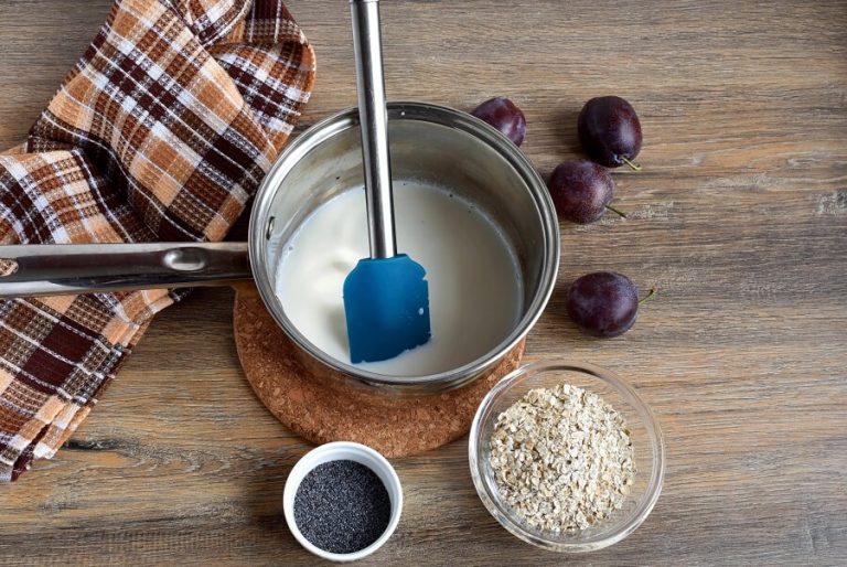 Step 1 - Plum Poppy Seed Oatmeal