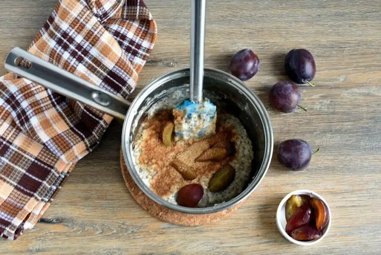Step 3 - Plum Poppy Seed Oatmeal