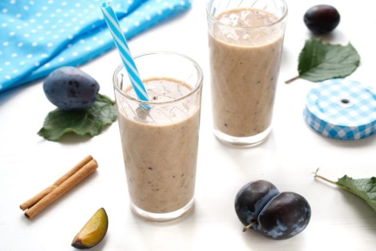 Step 3 - Vegan Plum Quinoa Smoothie