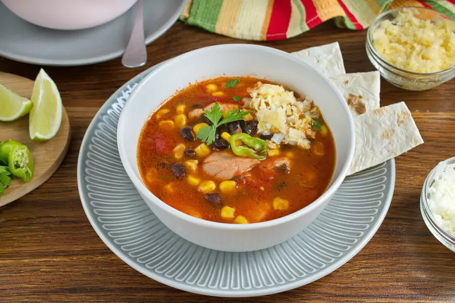 Quick Chicken and Black Bean Soup