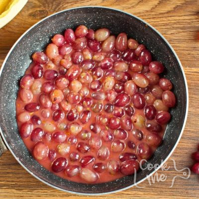 Ruby Grape Pie recipe - step 3